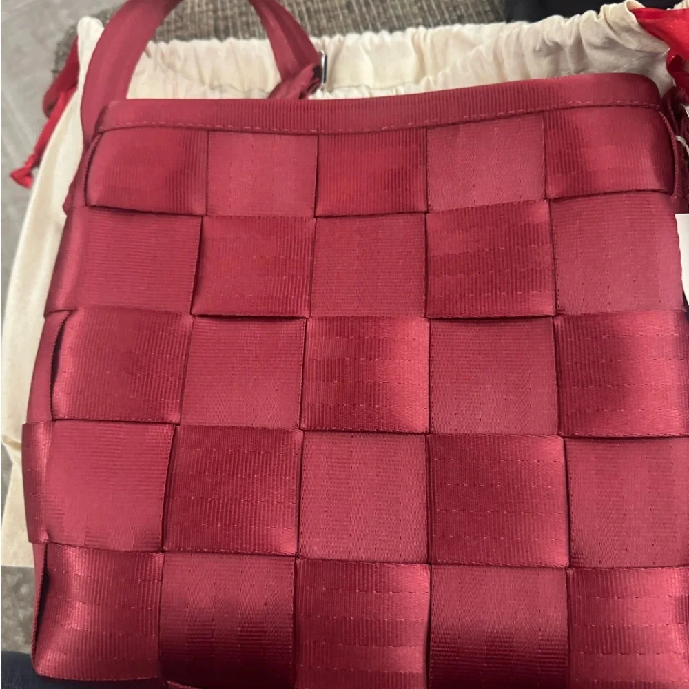 Harveys Red Crossbody Bag - Picture 1 of 9